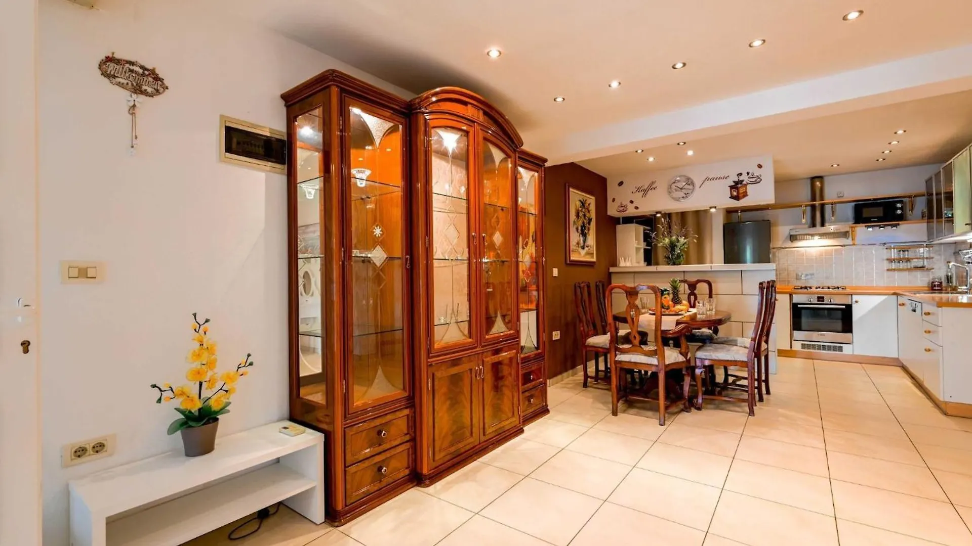 Classic And Smart Rovinj Apartment With Terrace - Two Bedroom Apartment With Terrace