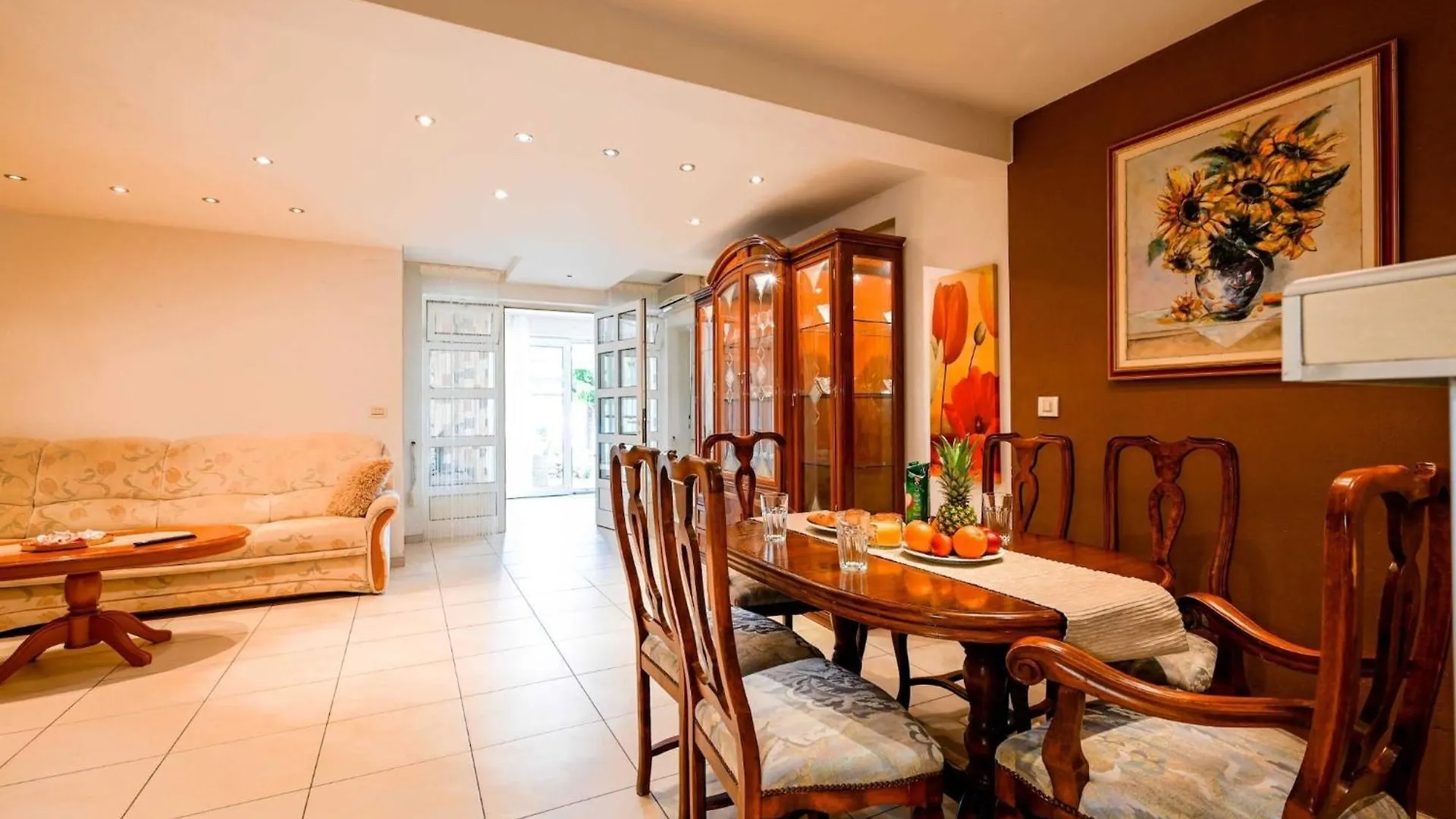 Classic And Smart Rovinj Apartment With Terrace - Two Bedroom Apartment With Terrace 0*,  크로아티아
